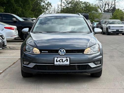 2017 Volkswagen Golf Alltrack TSI SE