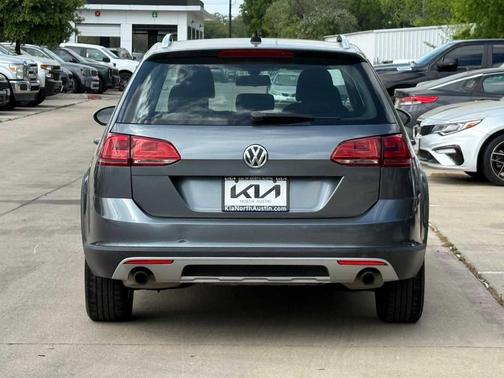 2017 Volkswagen Golf Alltrack TSI SE