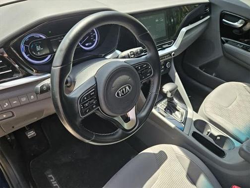 2020 Kia Niro LXS