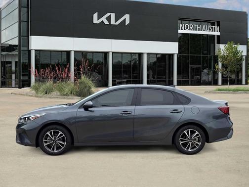Gravity Gray 2024 Kia Forte LXS
