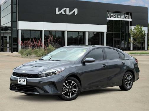 Gravity Gray 2024 Kia Forte LXS