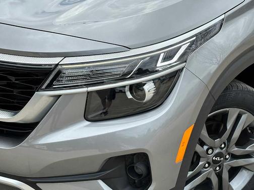 Steel Gray 2022 Kia Seltos S