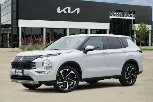White Diamond 2023 Mitsubishi Outlander SE