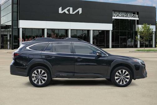 Crystal Black Silica 2023 Subaru Outback Limited