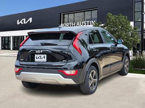 2023 Kia Niro LX