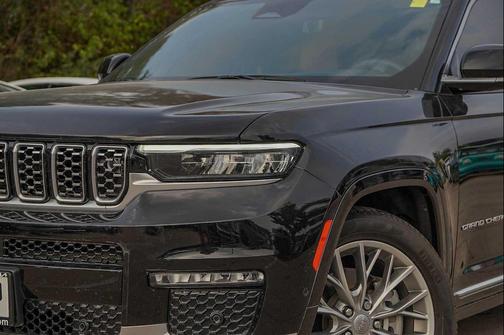 2023 Jeep Grand Cherokee L Summit