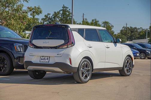 2023 Kia Soul EX