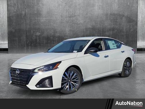 2025 Nissan Altima SV FWD