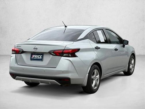 Brilliant Silver Metallic 2021 Nissan Versa 1.6 S