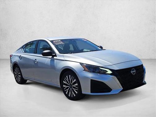 Brilliant Silver Metallic 2024 Nissan Altima 2.5 SV