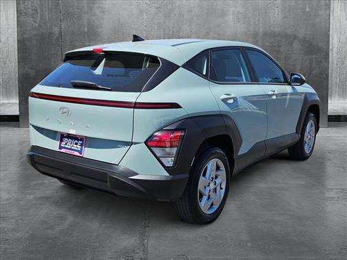 2024 Hyundai KONA SE
