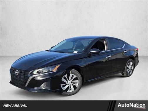 Super Black 2025 Nissan Altima S FWD