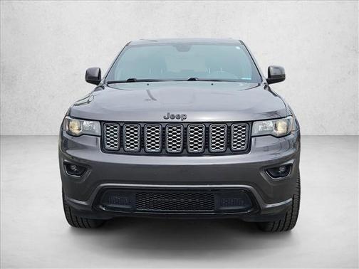 Granite Crystal Metallic Clearcoat 2020 Jeep Grand Cherokee Altitude