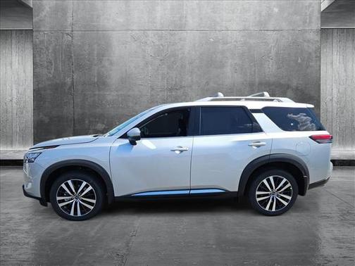 2025 Nissan Pathfinder Platinum 4WD