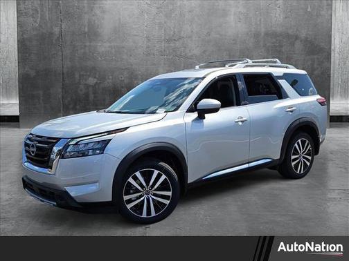2025 Nissan Pathfinder Platinum 4WD