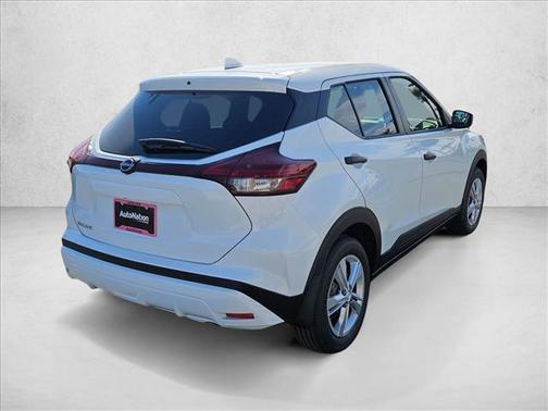 2025 Nissan Kicks S