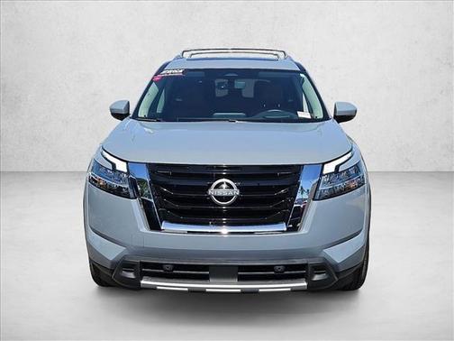Boulder Gray Pearl 2024 Nissan Pathfinder Platinum FWD