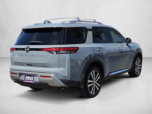 Boulder Gray Pearl 2024 Nissan Pathfinder Platinum FWD