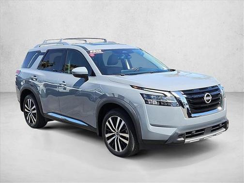 Boulder Gray Pearl 2024 Nissan Pathfinder Platinum FWD