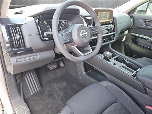 2025 Nissan Pathfinder SV FWD