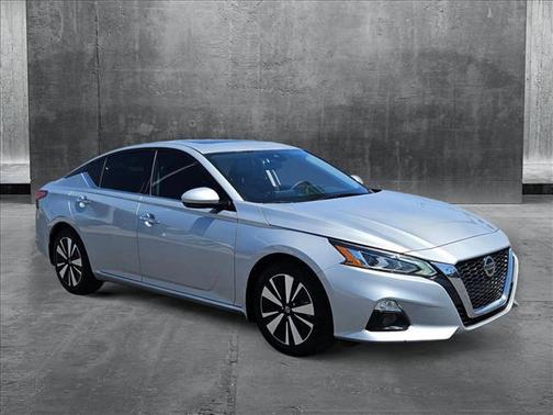 2022 Nissan Altima 2.5 SL