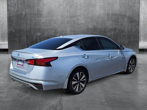 2022 Nissan Altima 2.5 SL