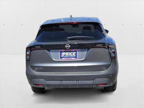 2025 Nissan Kicks S