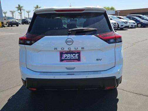 2024 Nissan Rogue SV