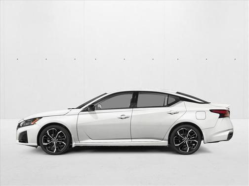 2025 Nissan Altima SR FWD