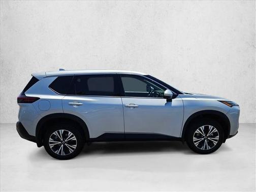 Brilliant Silver Metallic 2021 Nissan Rogue SV