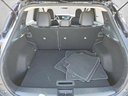 Super Black 2025 Nissan Kicks SR