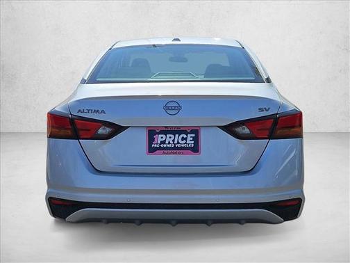 Brilliant Silver Metallic 2024 Nissan Altima 2.5 SV