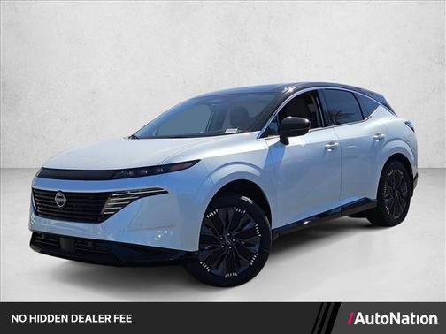 Everest White Pearl Tricoat/Super Black 2026 Nissan Murano Platinum