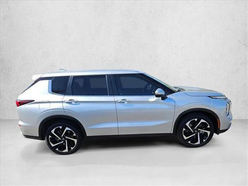 2023 Mitsubishi Outlander SE Special Edition 2WD