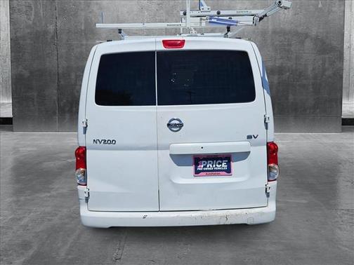 2017 Nissan NV200 SV