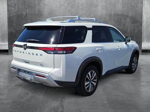 2023 Nissan Pathfinder SL FWD