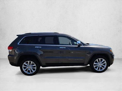Granite Crystal Metallic Clearcoat 2017 Jeep Grand Cherokee Limited