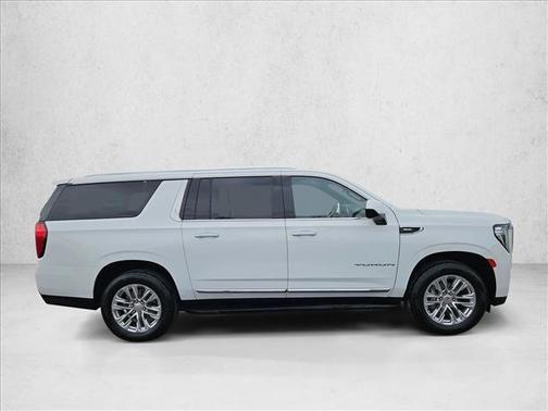 Summit White 2023 GMC Yukon XL SLT
