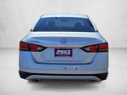 Brilliant Silver Metallic 2024 Nissan Altima S FWD