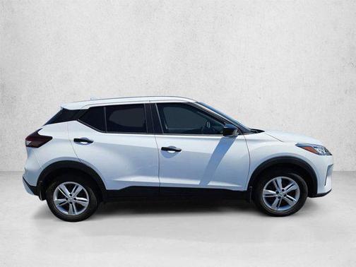 Fresh Powder 2024 Nissan Kicks S