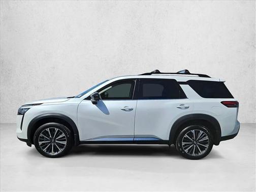 Everest White Pearl Tricoat 2026 Nissan Pathfinder Platinum