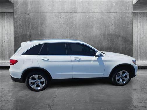 2017 Mercedes-Benz GLC 300 Base