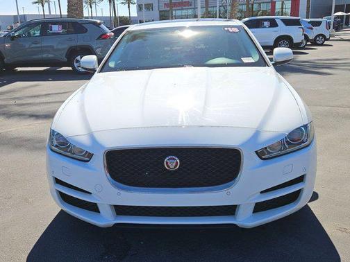 Fuji White 2018 Jaguar XE 25t Premium