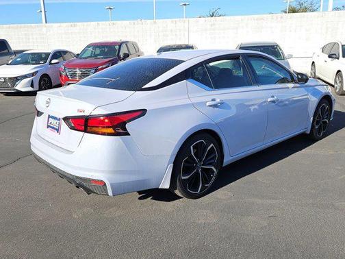 2024 Nissan Altima SR FWD