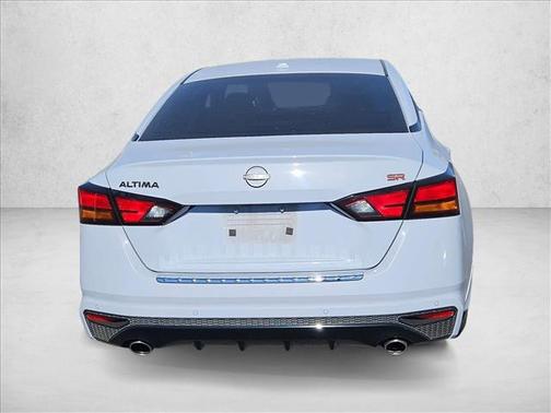 2023 Nissan Altima SR FWD
