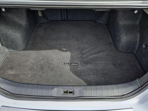 2023 Nissan Altima SR FWD