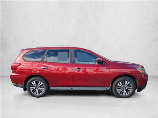 2017 Nissan Pathfinder S