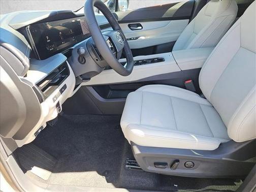 Champagne Silver Metallic 2026 Nissan Murano SL