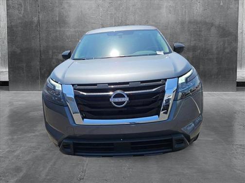 2025 Nissan Pathfinder S FWD