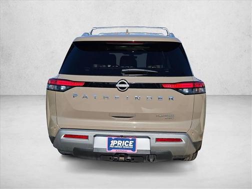 2023 Nissan Pathfinder Platinum 4WD